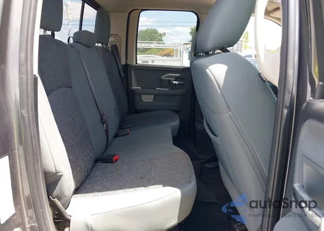 2017 Ram 1500 Slt 4X2 6'4 Box из США, поврежденный, VIN 1C6RR6GG4HS682665